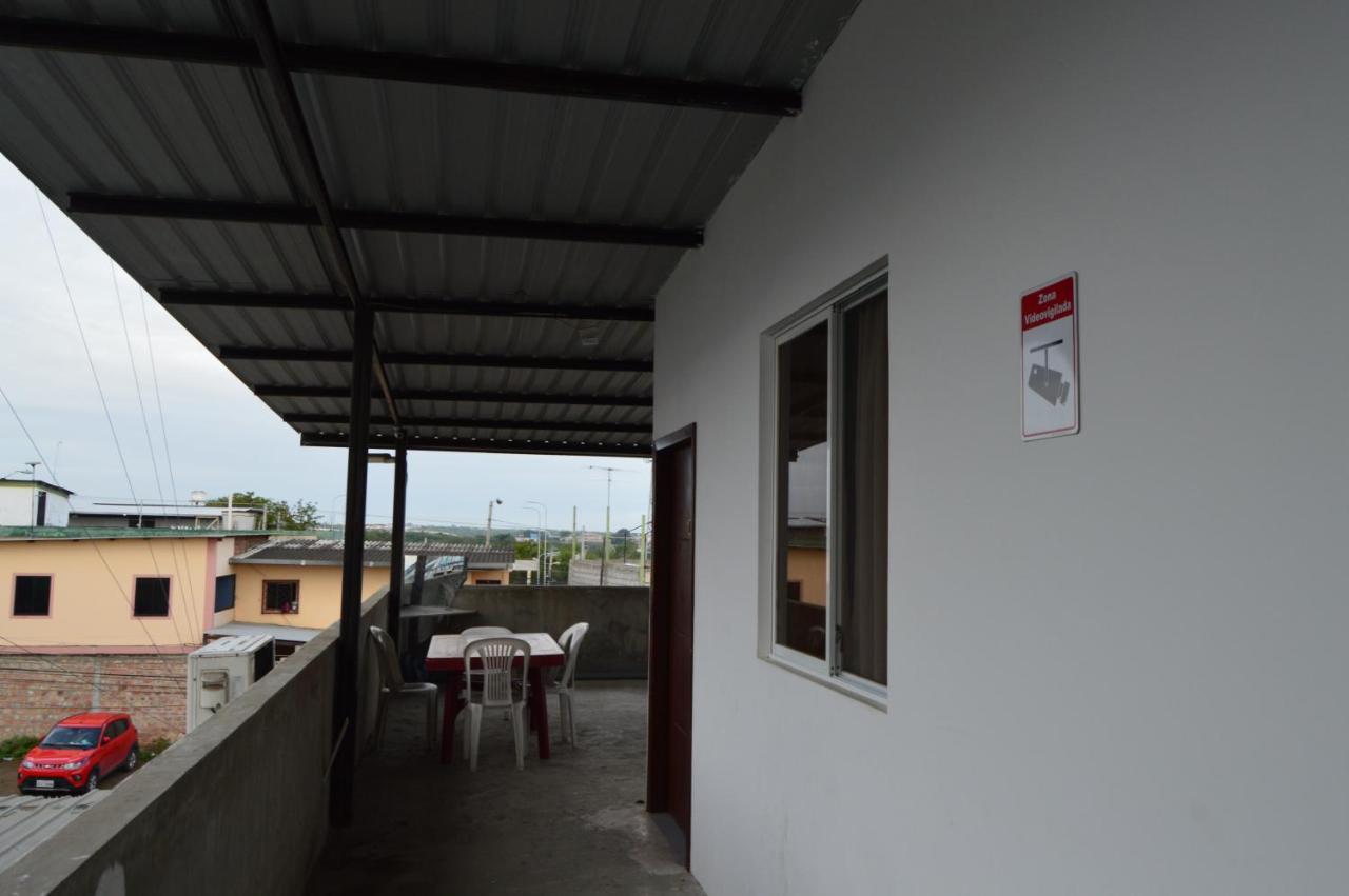 Hostal El Naufrago 1 Манта Экстерьер фото