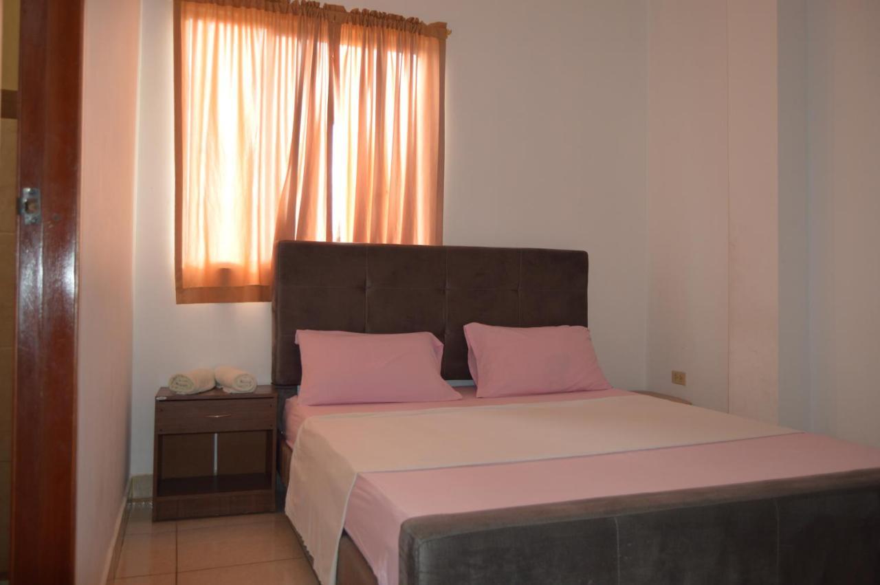 Hostal El Naufrago 1 Манта Экстерьер фото