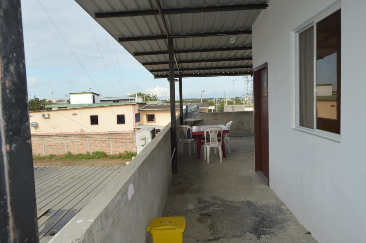 Hostal El Naufrago 1 Манта Экстерьер фото